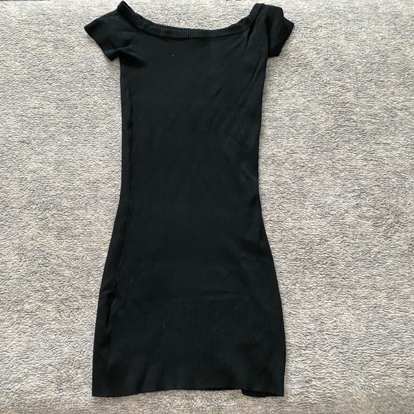 Urban behaviour dress - Picture 2 of 3